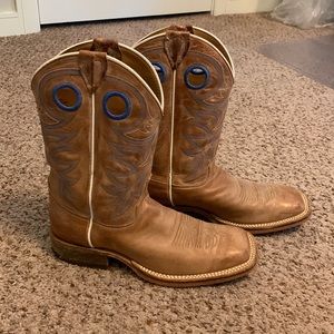 Justin Cowboy Boot